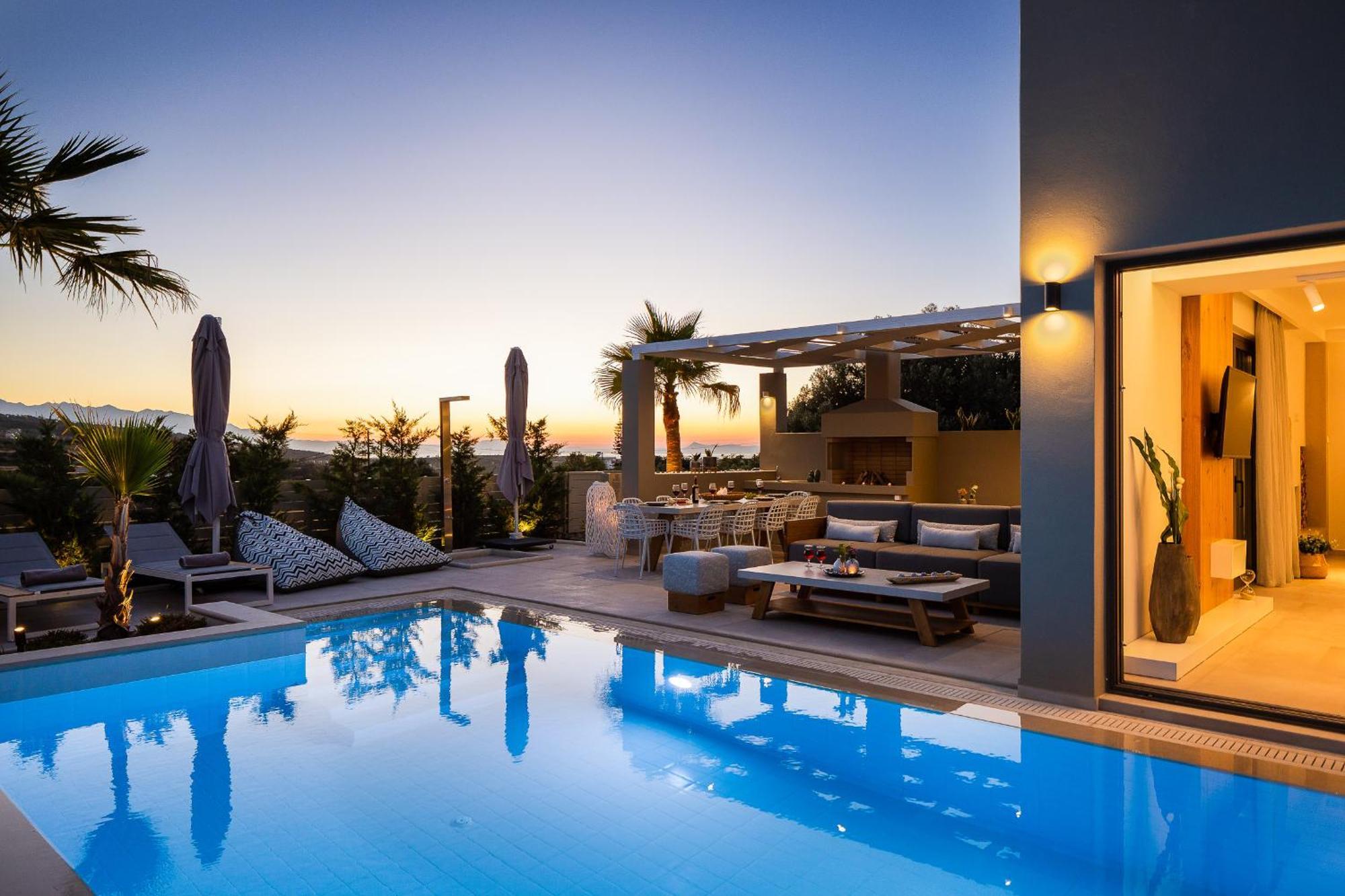 Vasilios Villa, With Pool, Gym & Close To Beach, By Thinkvilla Loutra 外观 照片