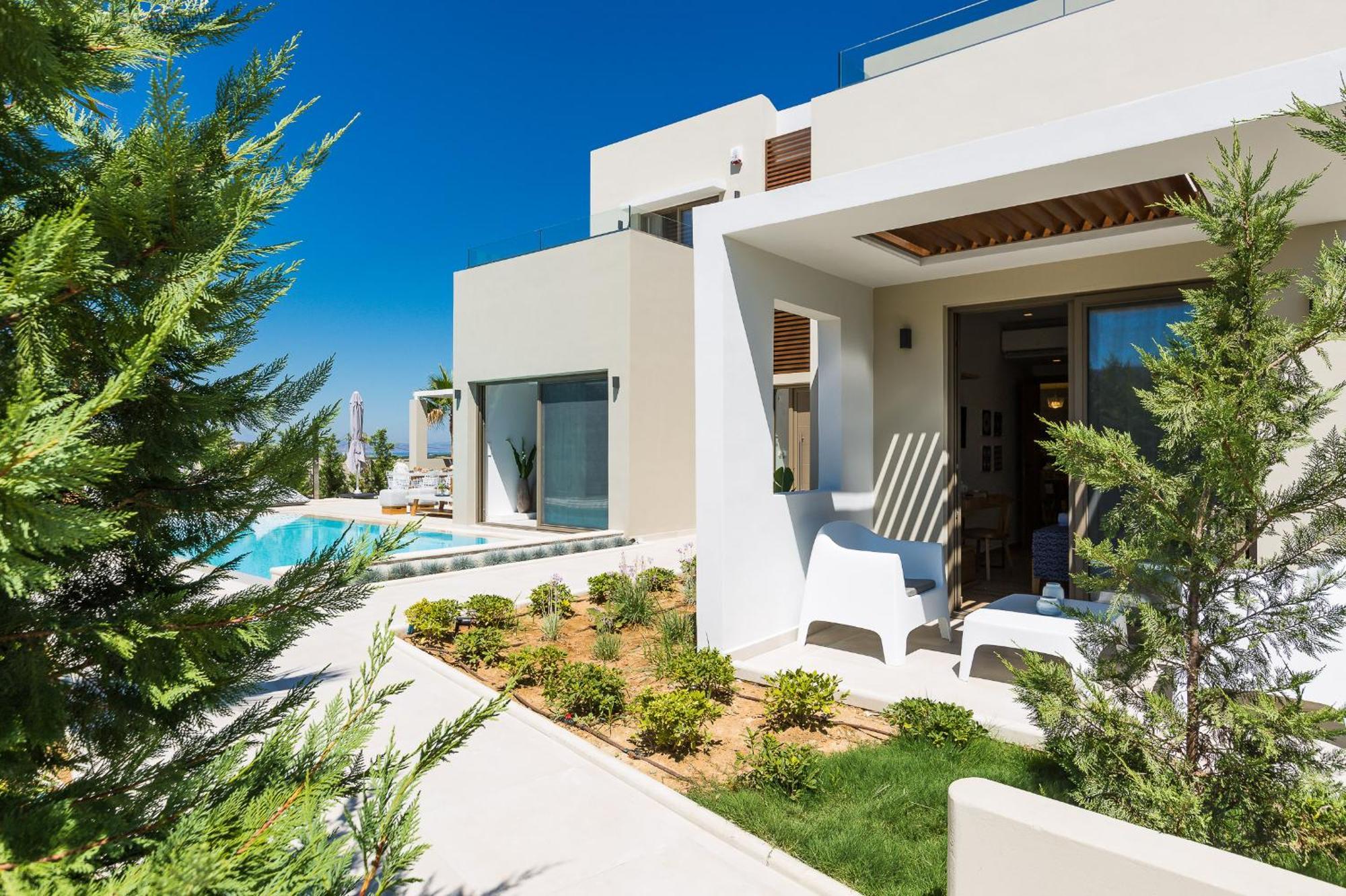 Vasilios Villa, With Pool, Gym & Close To Beach, By Thinkvilla Loutra 外观 照片