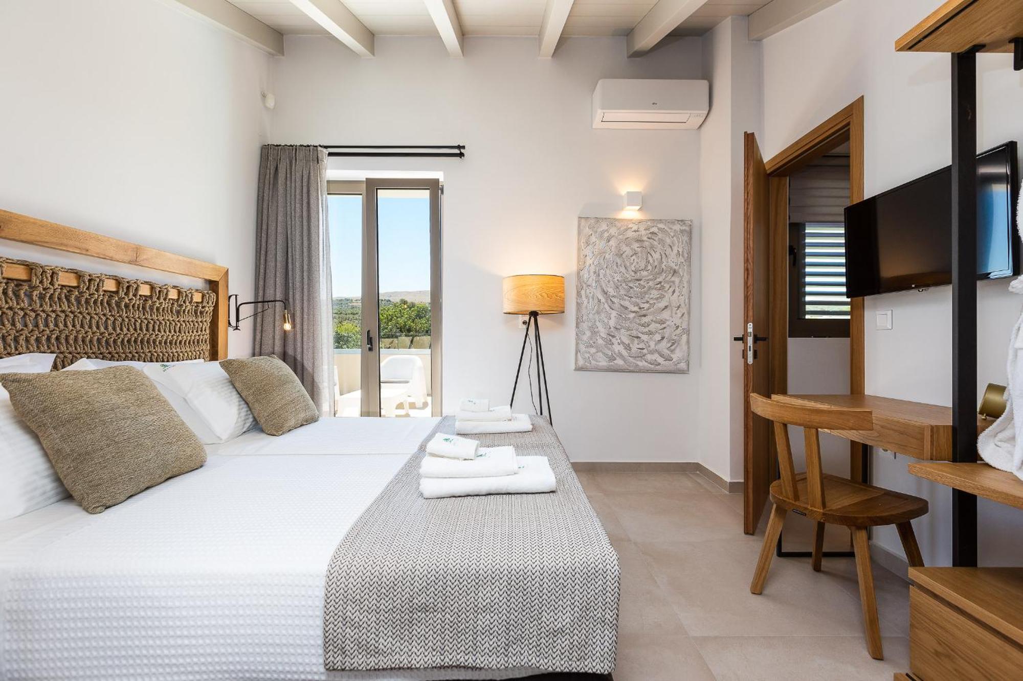 Vasilios Villa, With Pool, Gym & Close To Beach, By Thinkvilla Loutra 外观 照片