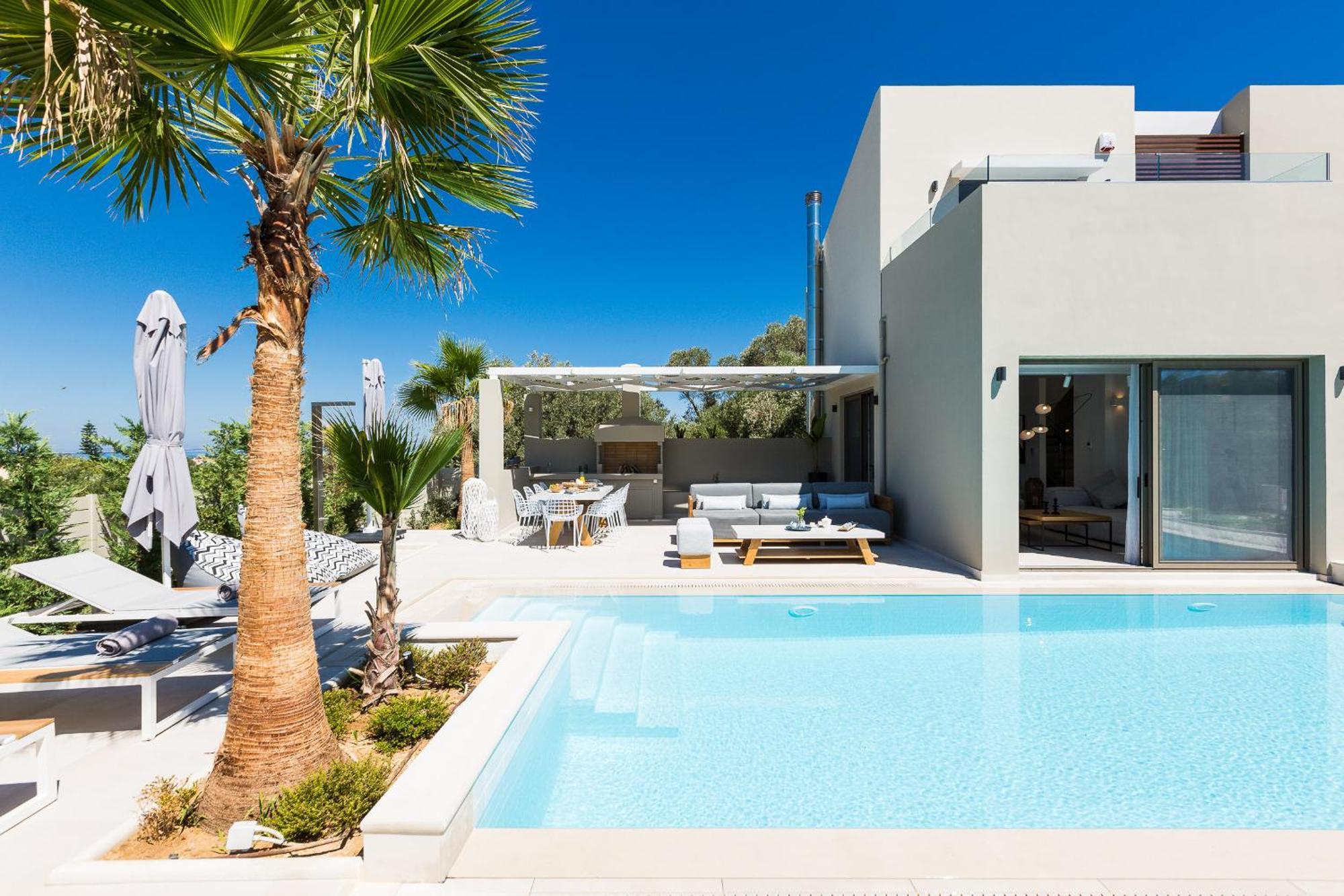 Vasilios Villa, With Pool, Gym & Close To Beach, By Thinkvilla Loutra 外观 照片